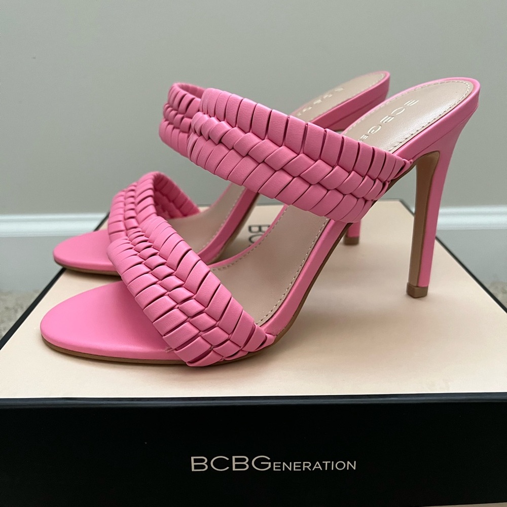 BCBG Jendi Size 7 Bubblegum